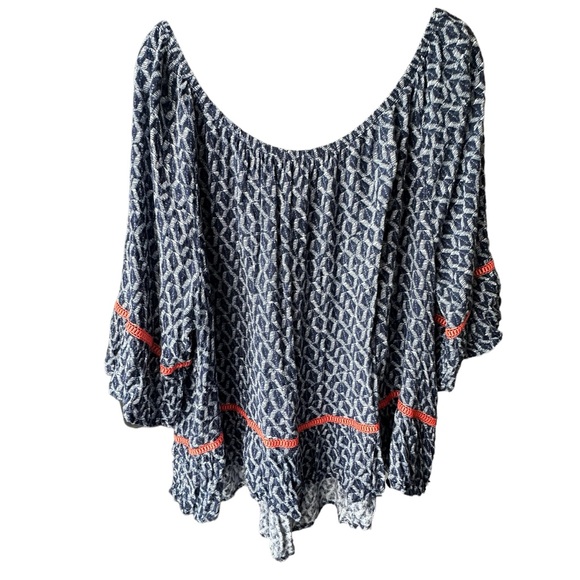 Democracy Flouncy Wide Neck Flutter Sleeve Top 3X - Picture 4 of 8